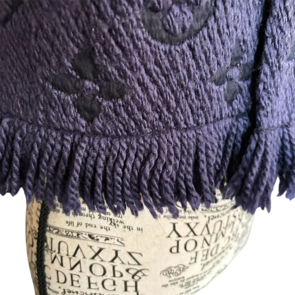 Authentic Louis Vuitton Purple Monogram Chunky Knit Wool Silk Rectangle Scarf - Picture 6 of 6